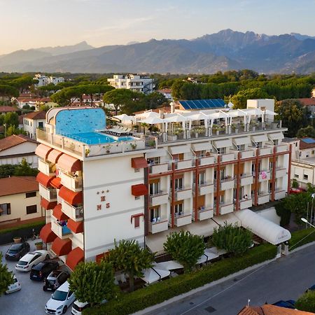 Hotel Nuova Sabrina Marina di Pietrasanta Ngoại thất bức ảnh