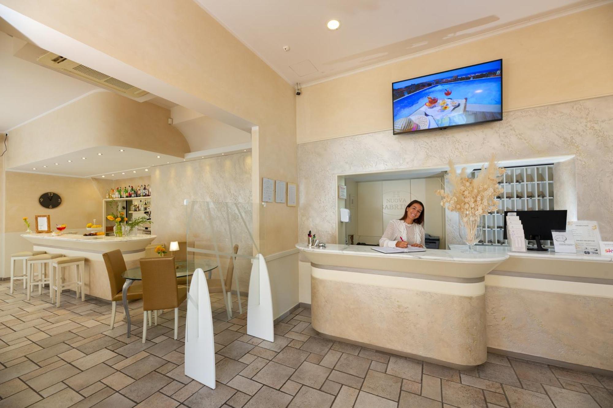 Hotel Nuova Sabrina Marina di Pietrasanta Ngoại thất bức ảnh