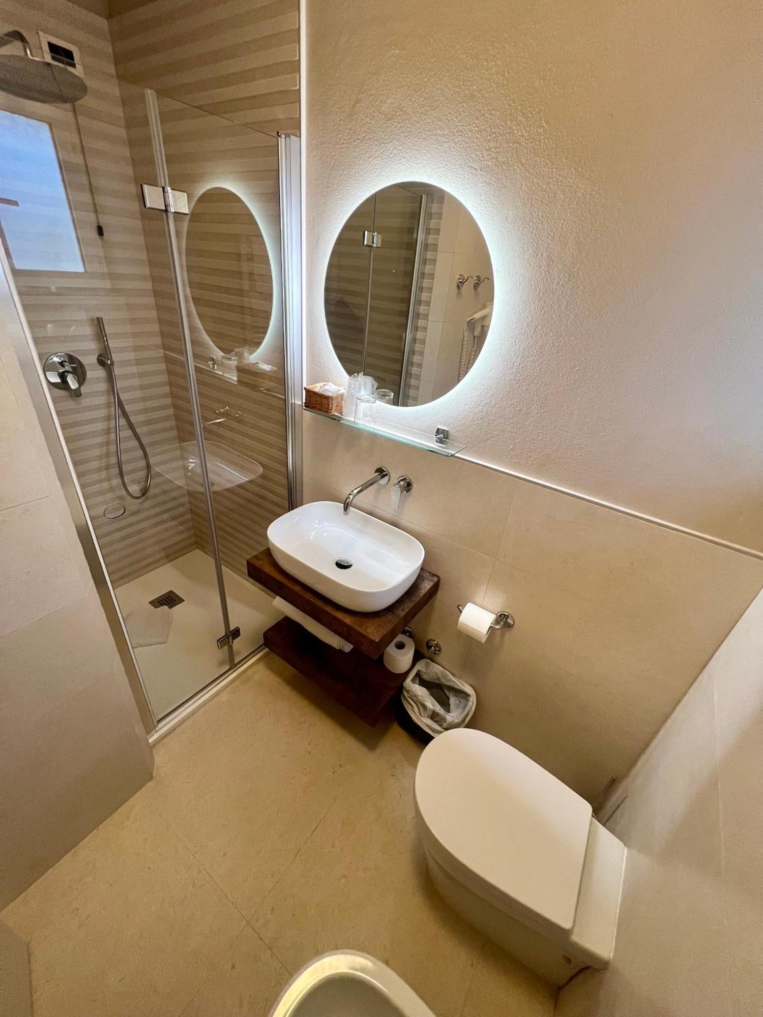 Hotel Nuova Sabrina Marina di Pietrasanta Ngoại thất bức ảnh